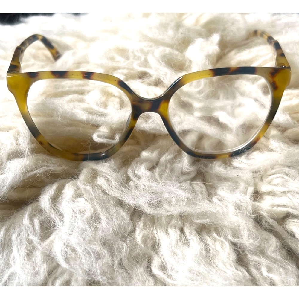 Max Studio tortoise frames